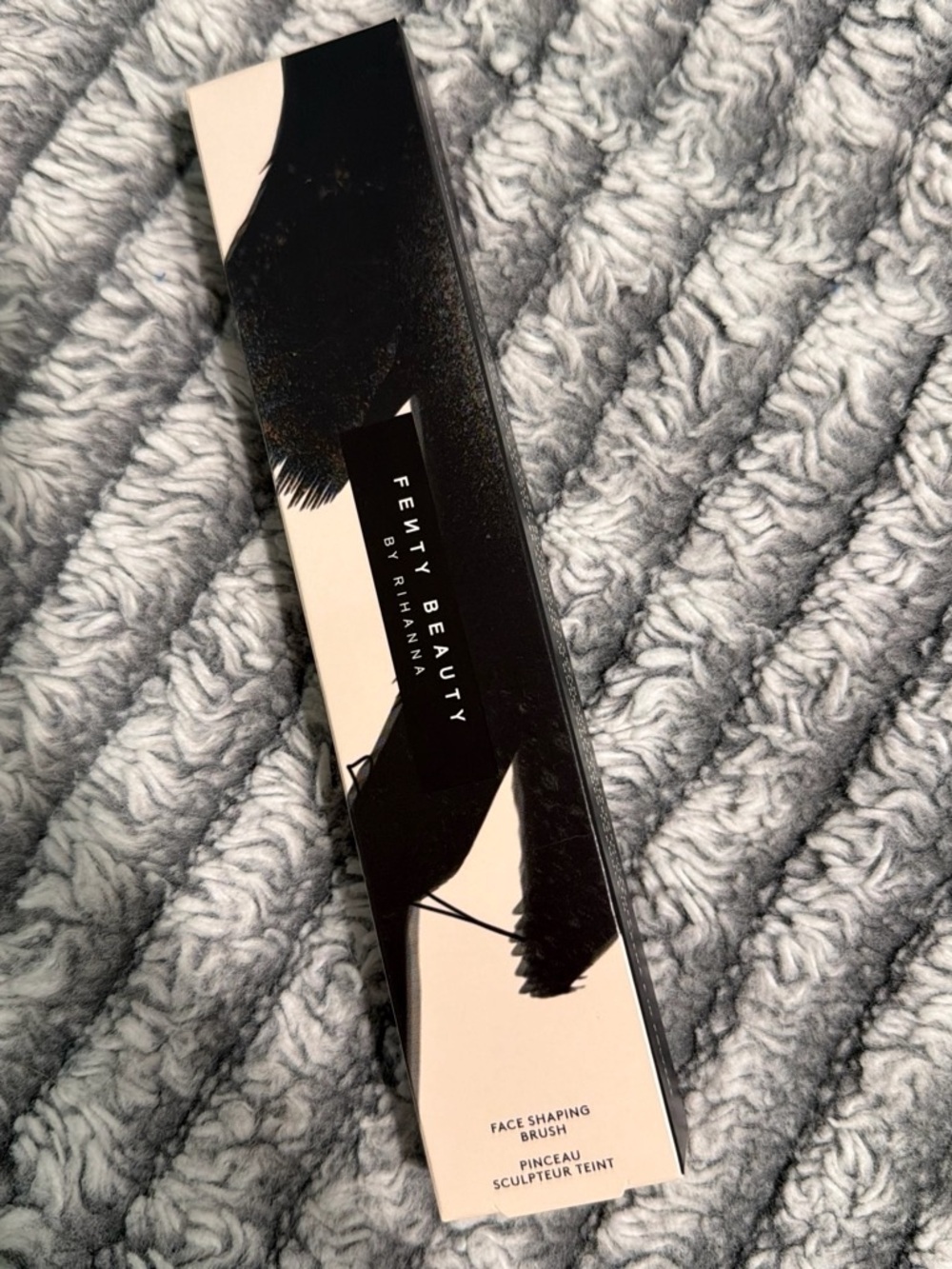Makeup brush